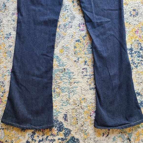 Paige boot cut jeans - Picture 9 of 16